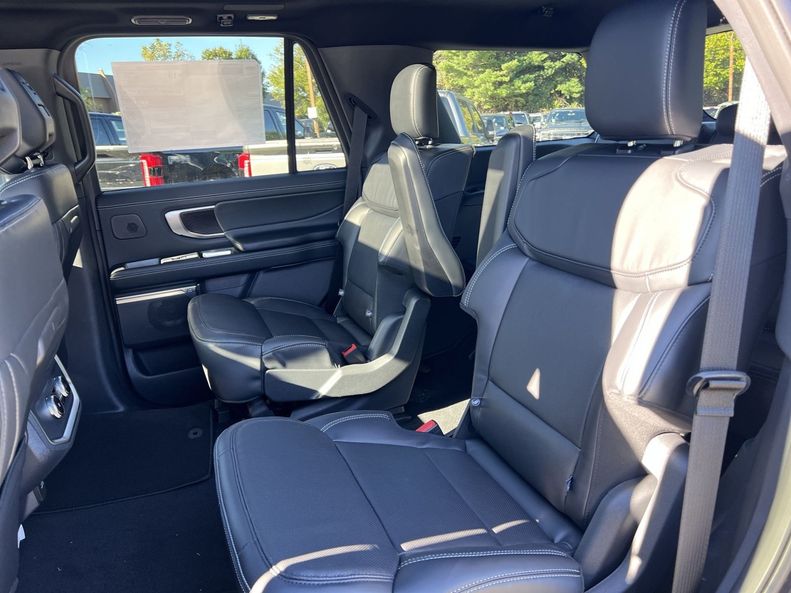 New 2027 Ford Expedition Platinum w/ Stealth Performance Package AWD/4WD image 25