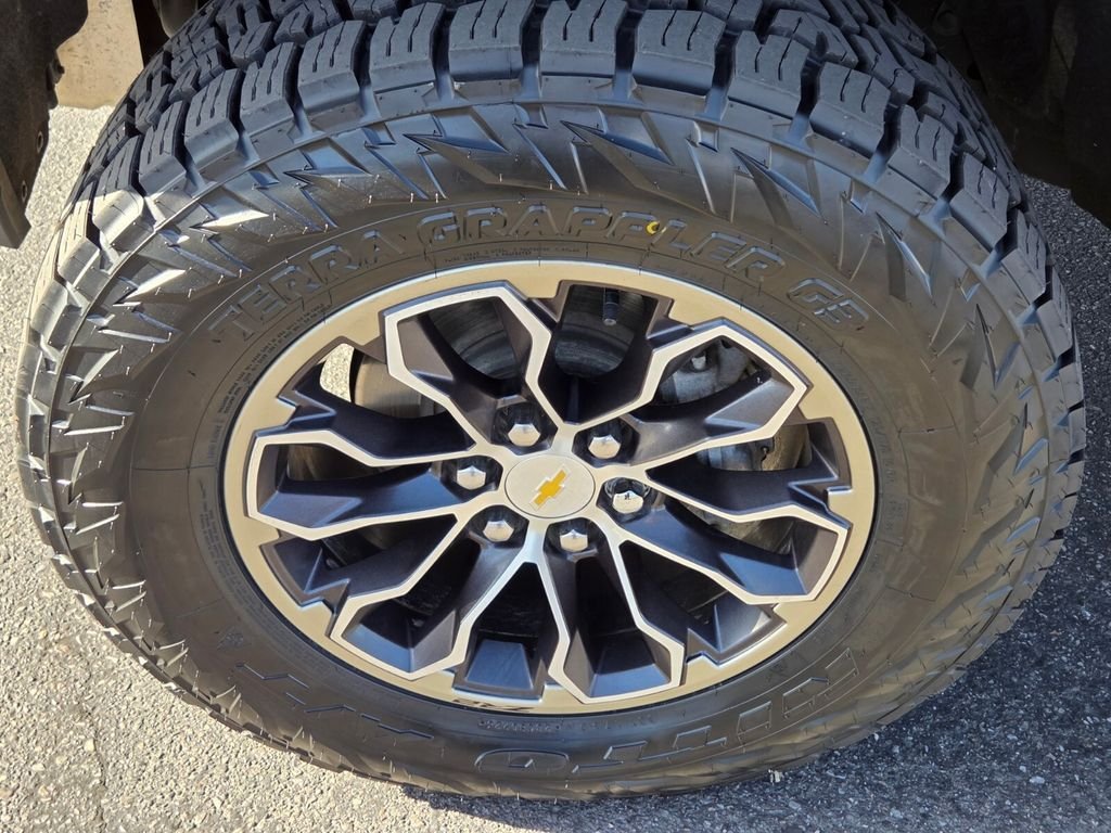 Used 2019 Chevrolet Colorado ZR2 AWD/4WD image 12