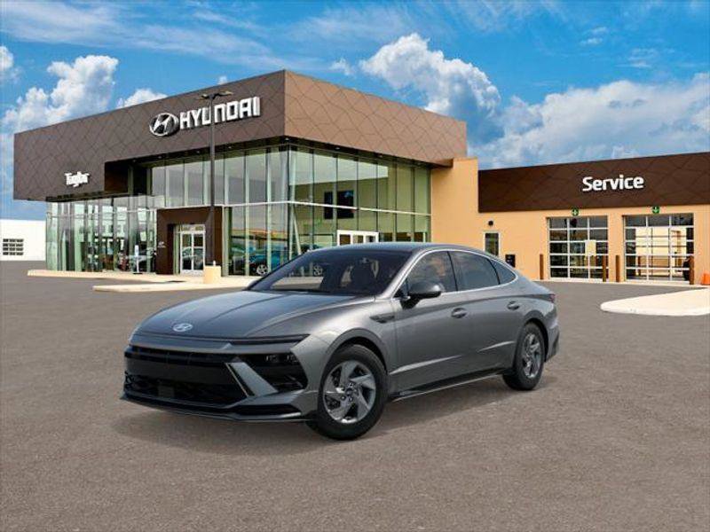 New 2026 Hyundai Sonata SE FWD image 1