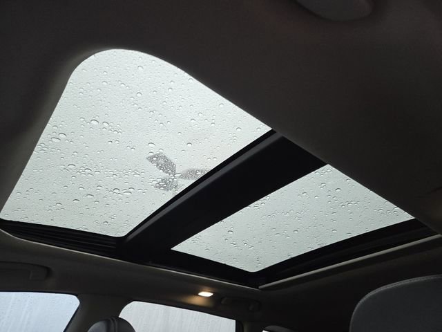 Used 2018 Nissan Murano SL w/ Moonroof Package image 3