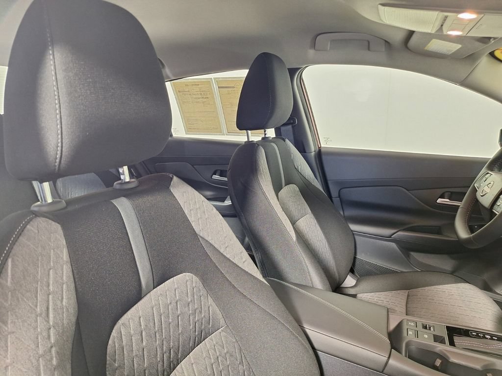Used 2026 Nissan Sentra SV w/ SV Convenience Package FWD image 26