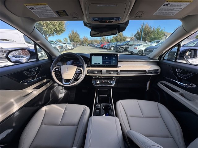 New 2026 Lincoln Corsair Premiere image 19