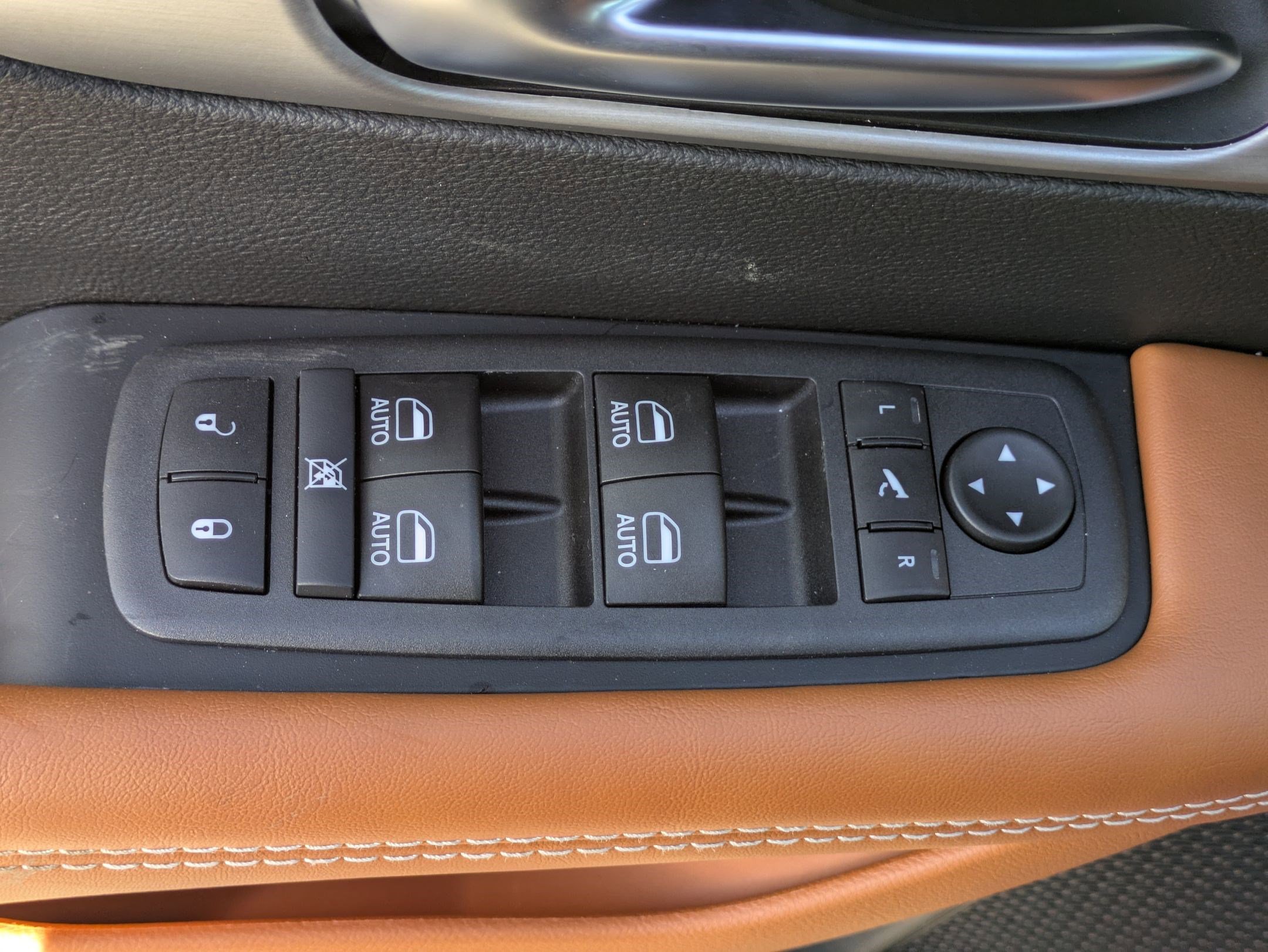 New 2026 Chrysler Pacifica Pinnacle image 21