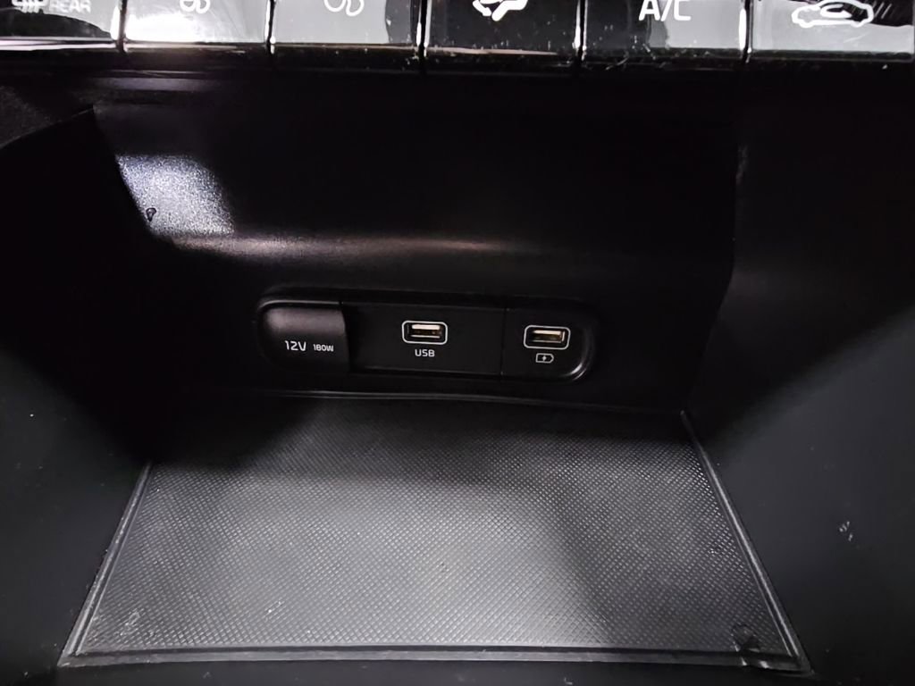 Used 2023 Kia K5 GT-Line image 18