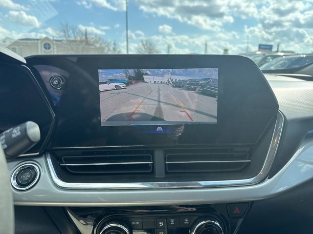 Used 2025 Chevrolet Trax LT image 29