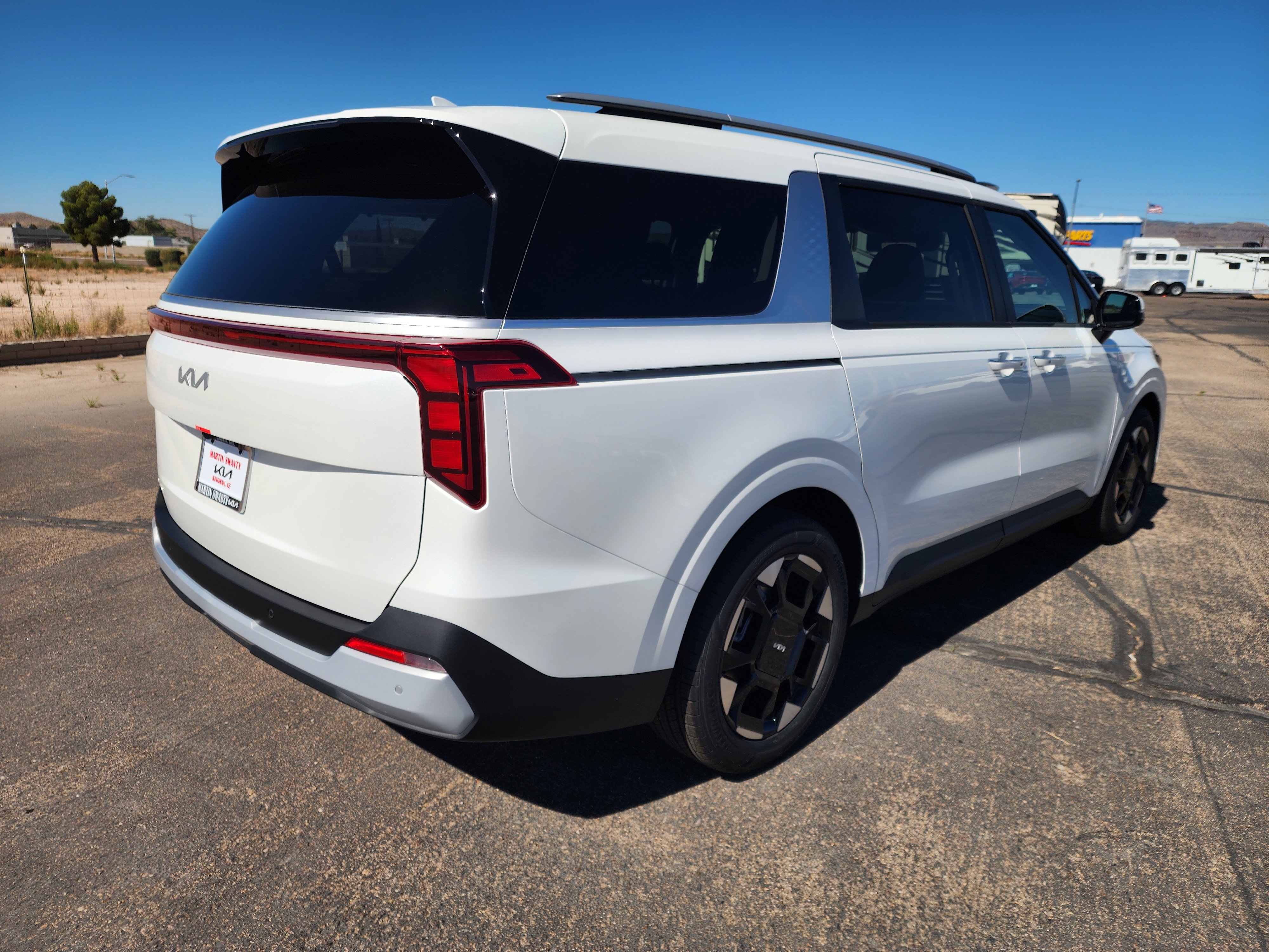 New 2026 Kia Carnival EX image 5