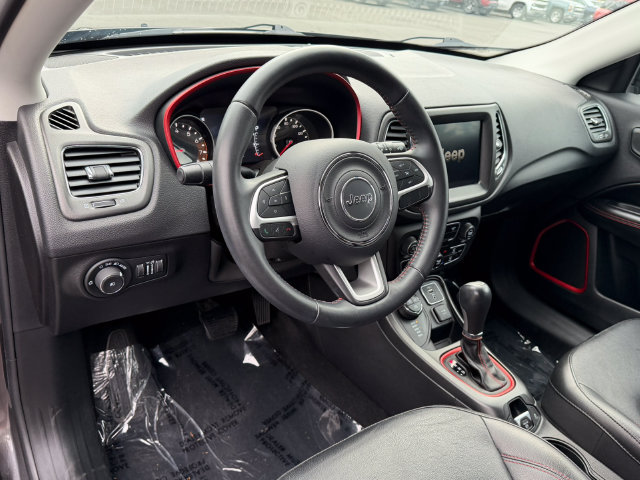 Used 2019 Jeep Compass Trailhawk AWD/4WD image 12