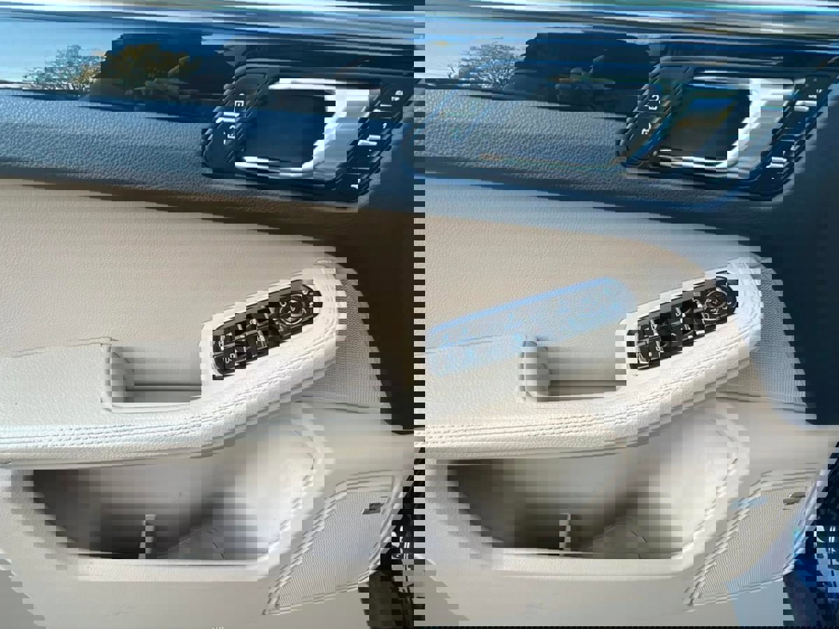 Used 2020 Porsche Macan image 21