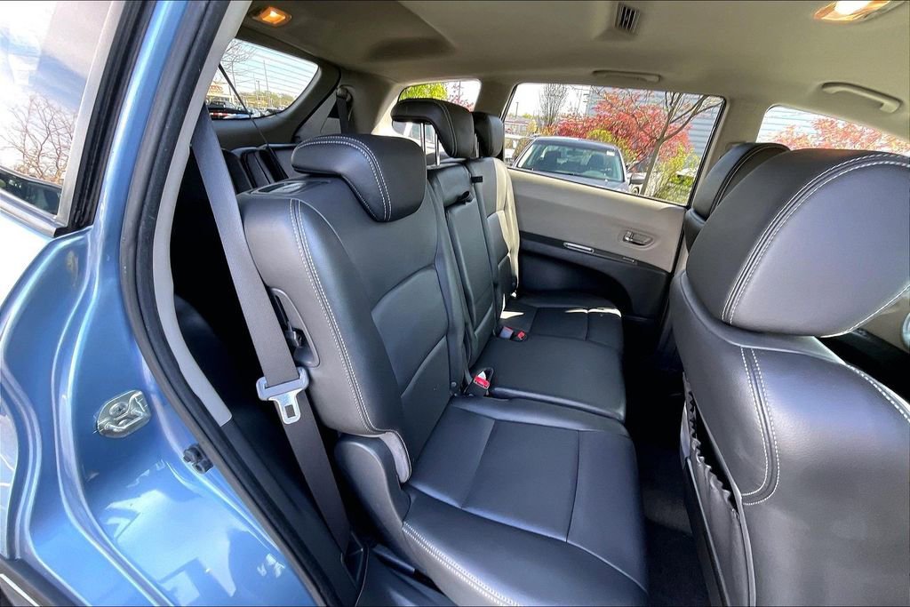 Used 2010 Subaru Tribeca Limited AWD/4WD image 28