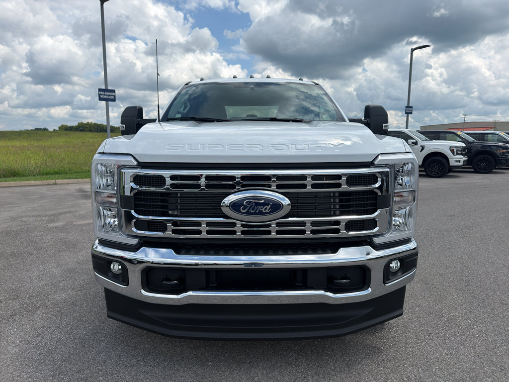 New 2026 Ford F250 XLT AWD/4WD image 2