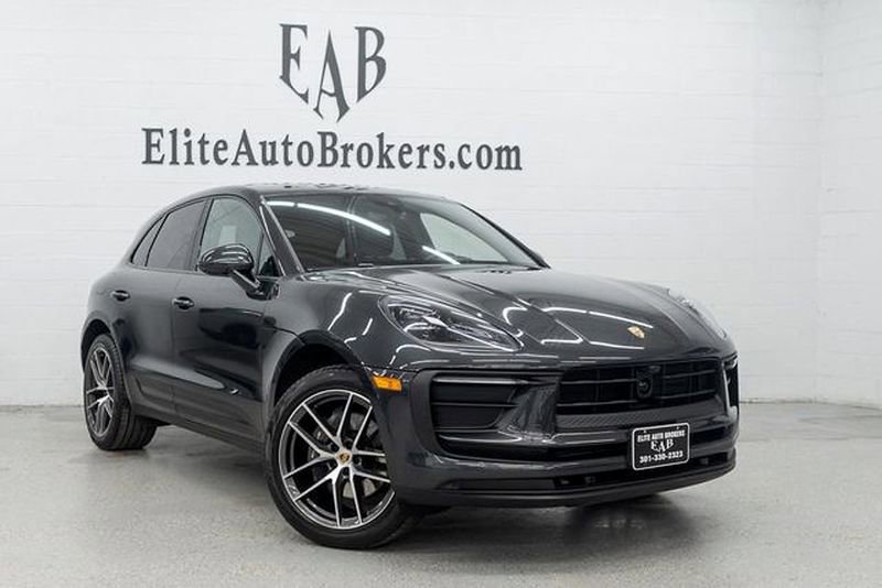 Used 2023 Porsche Macan image 55