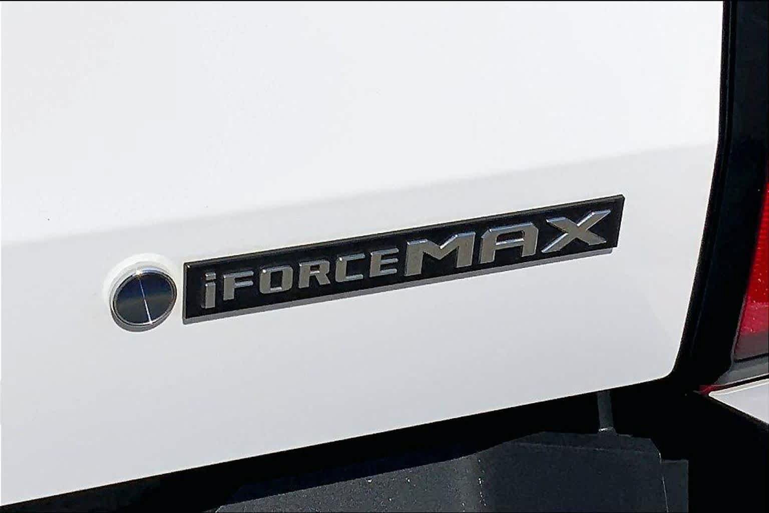 Used 2026 Toyota Tundra Limited AWD/4WD image 10