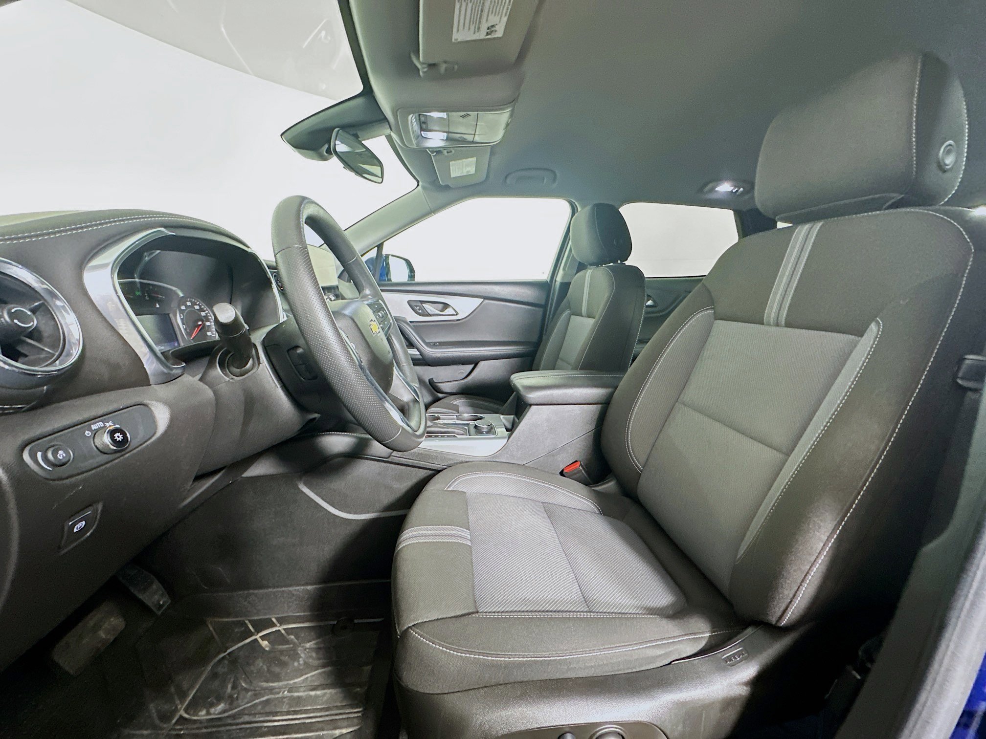 Used 2023 Chevrolet Blazer LT image 13