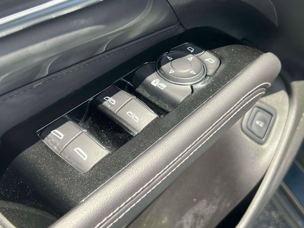 Used 2021 Cadillac CT4 Premium Luxury AWD/4WD image 19