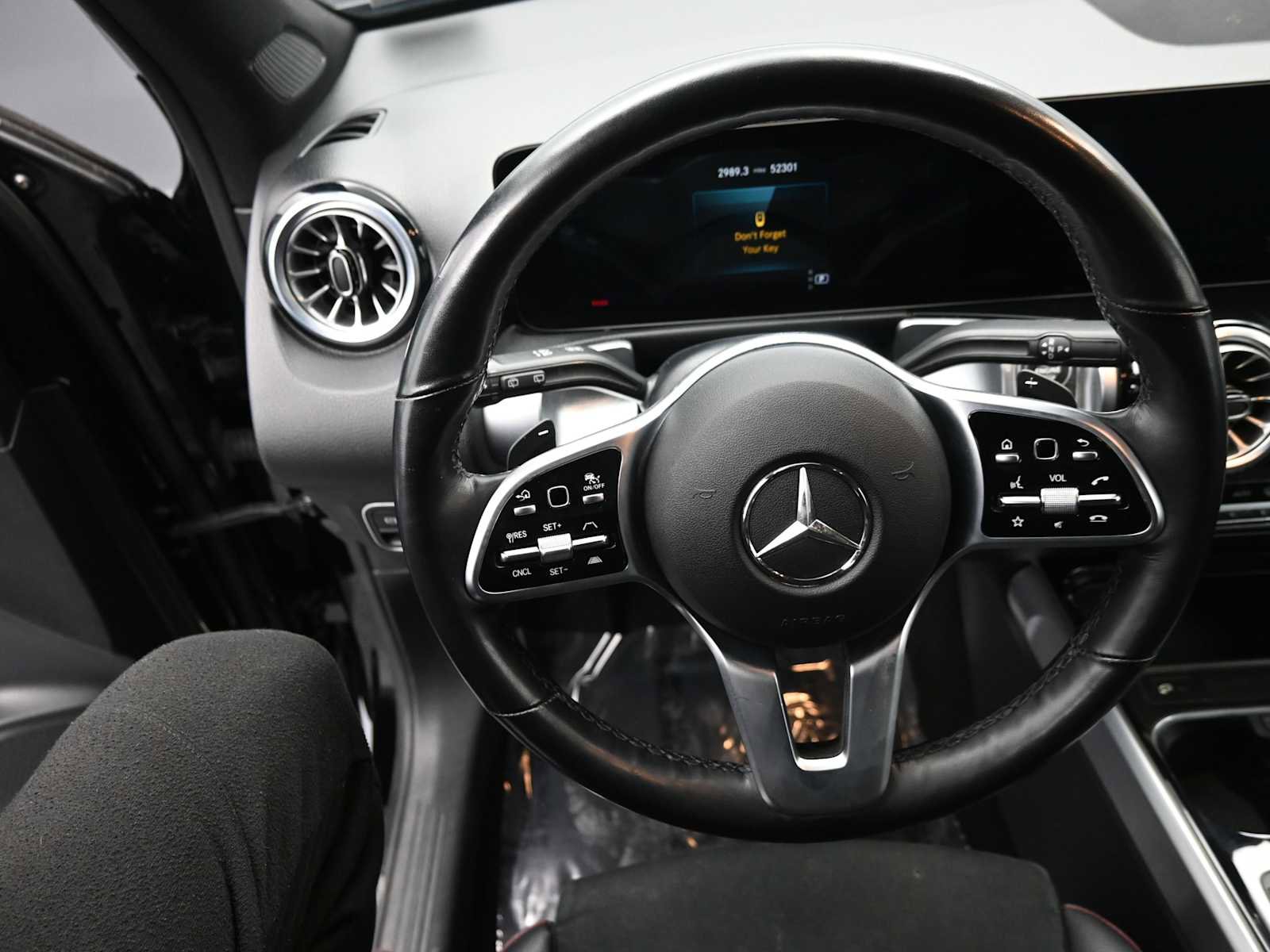 Used 2022 Mercedes-Benz GLB 250 4MATIC image 12