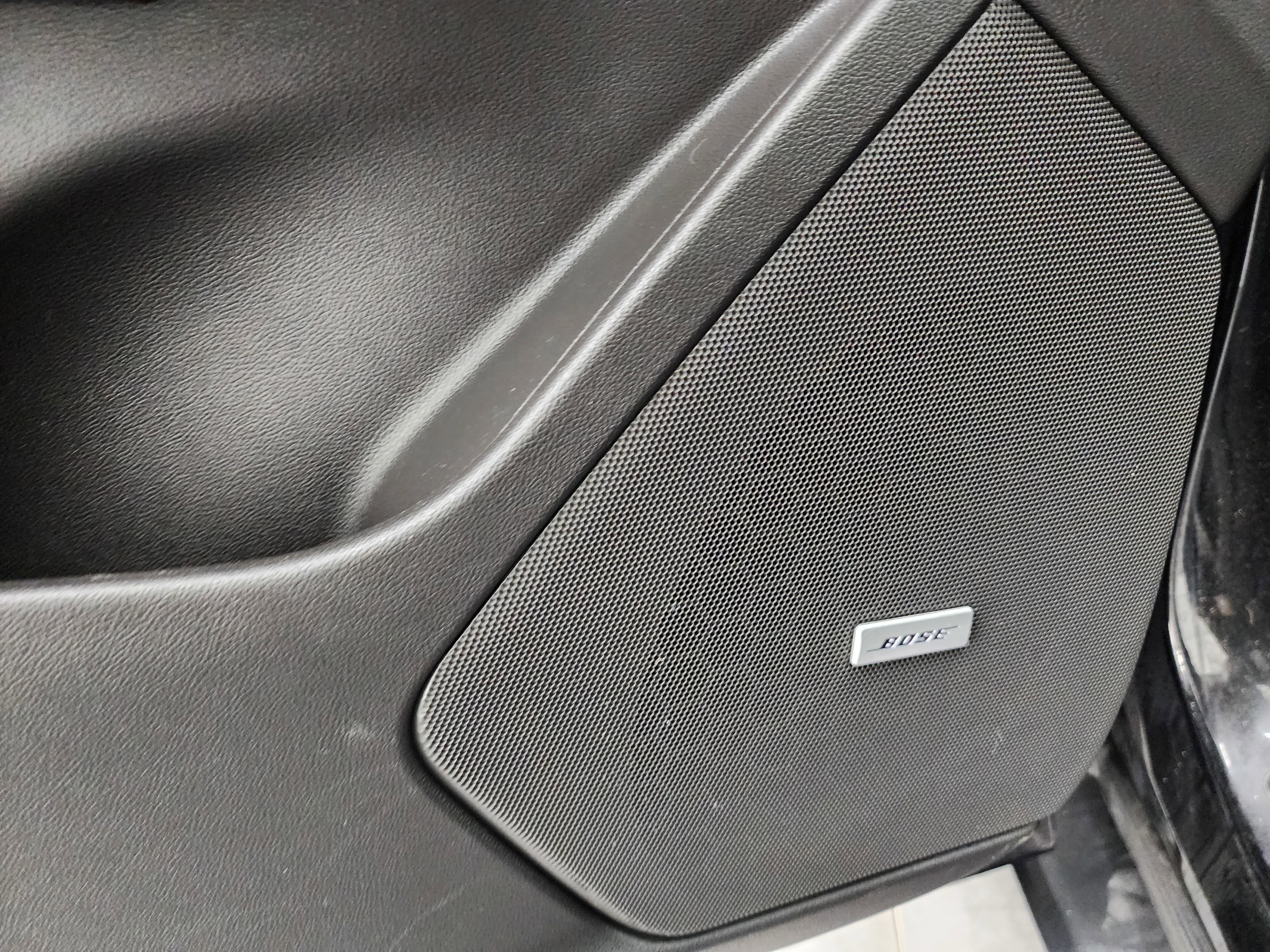 Used 2020 Cadillac XT5 Premium Luxury image 40