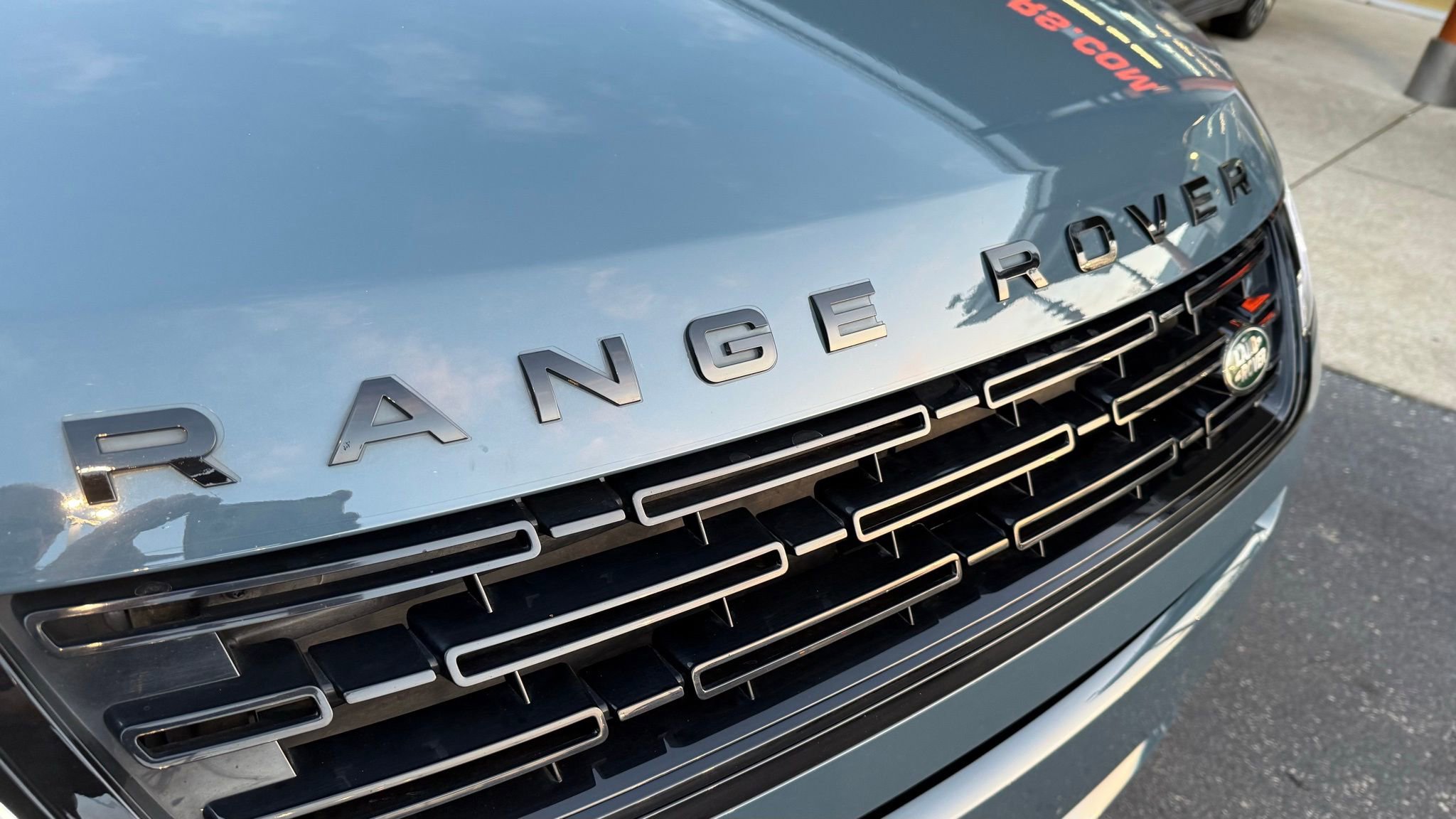 Used 2024 Land Rover Range Rover Evoque Dynamic SE image 35