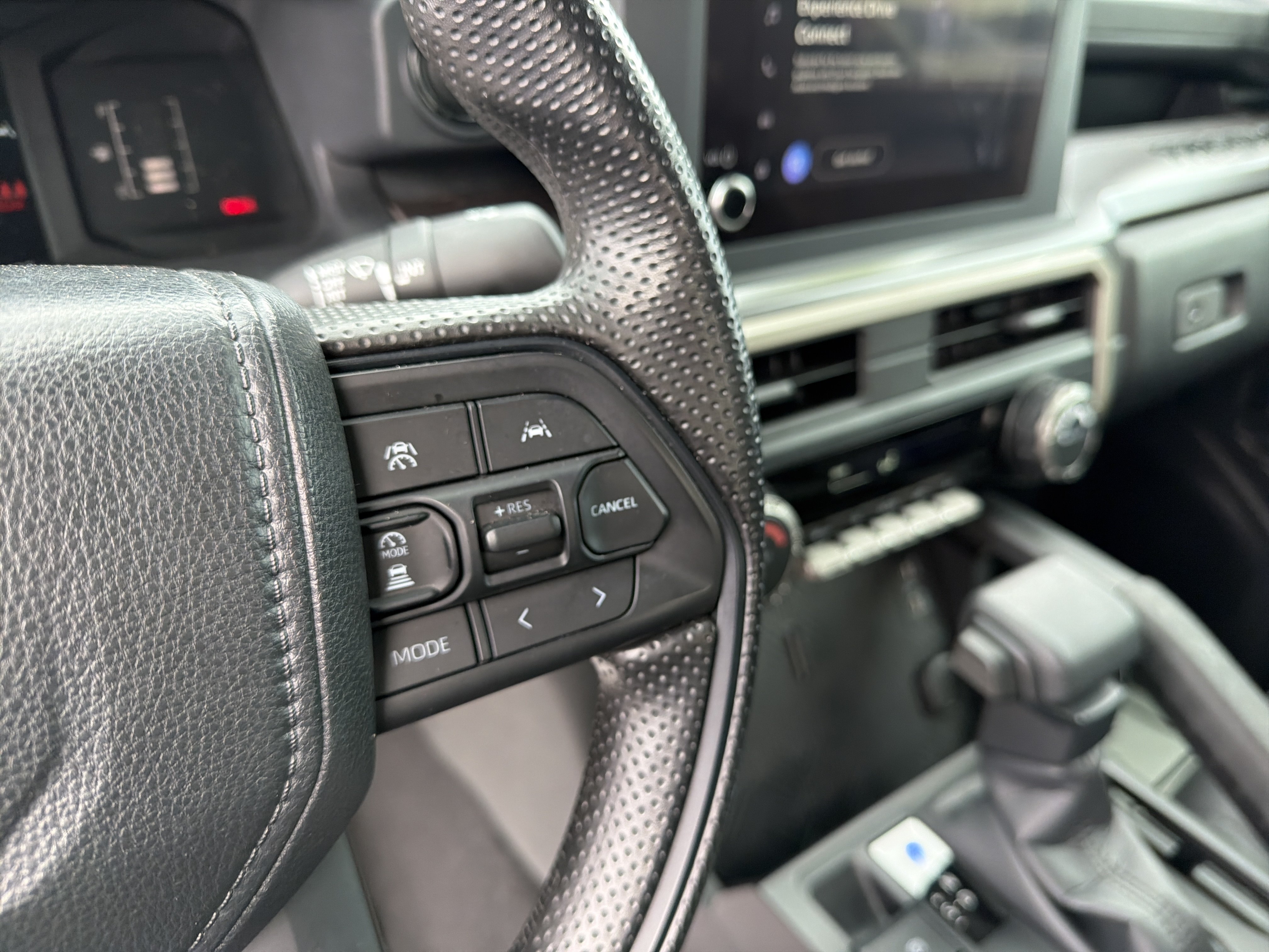 Used 2024 Toyota Tacoma SR5 AWD/4WD image 20