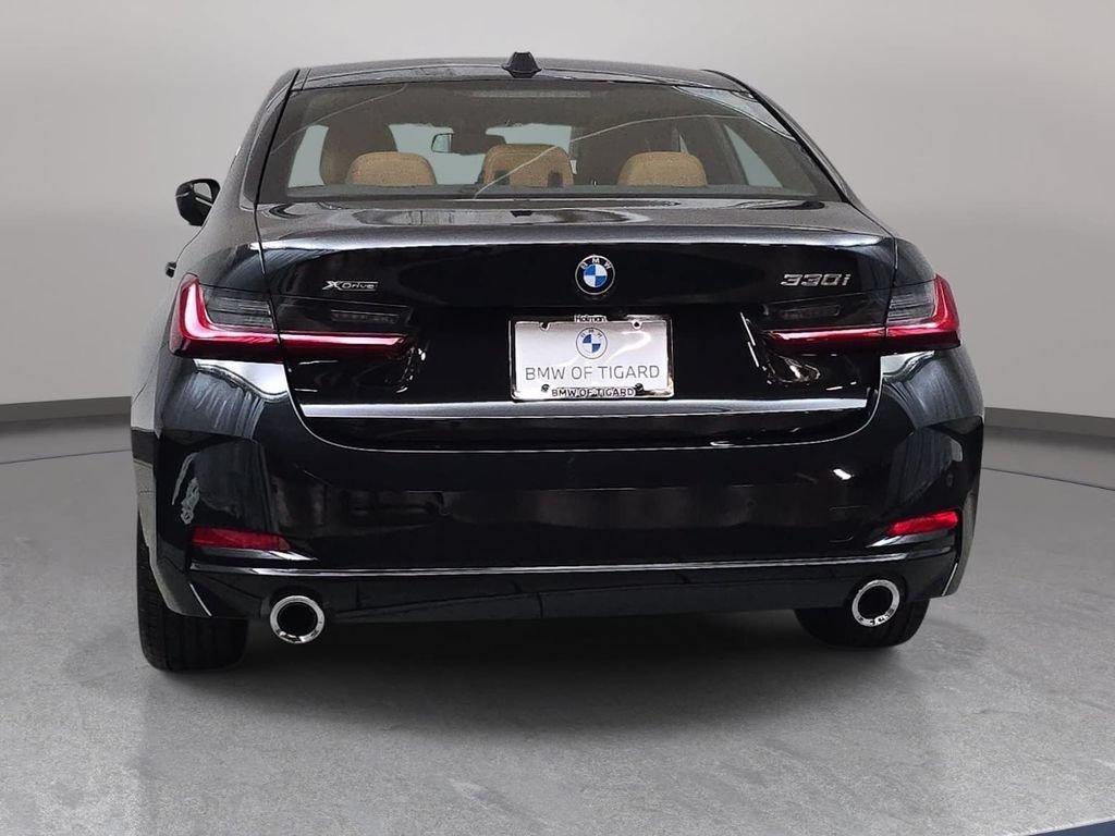 Used 2026 BMW 330i xDrive Sedan w/ Premium Package AWD/4WD image 7