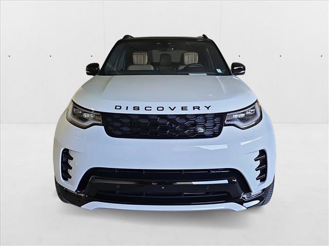 New 2025 Land Rover Discovery Dynamic SE image 2