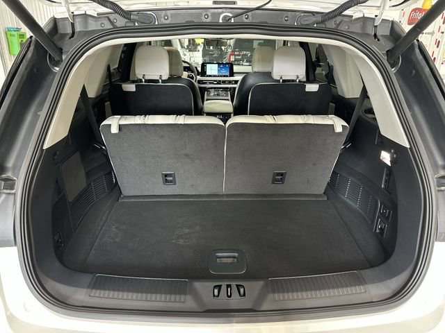Used 2025 Lincoln Aviator AWD w/ Equipment Group 101A image 25