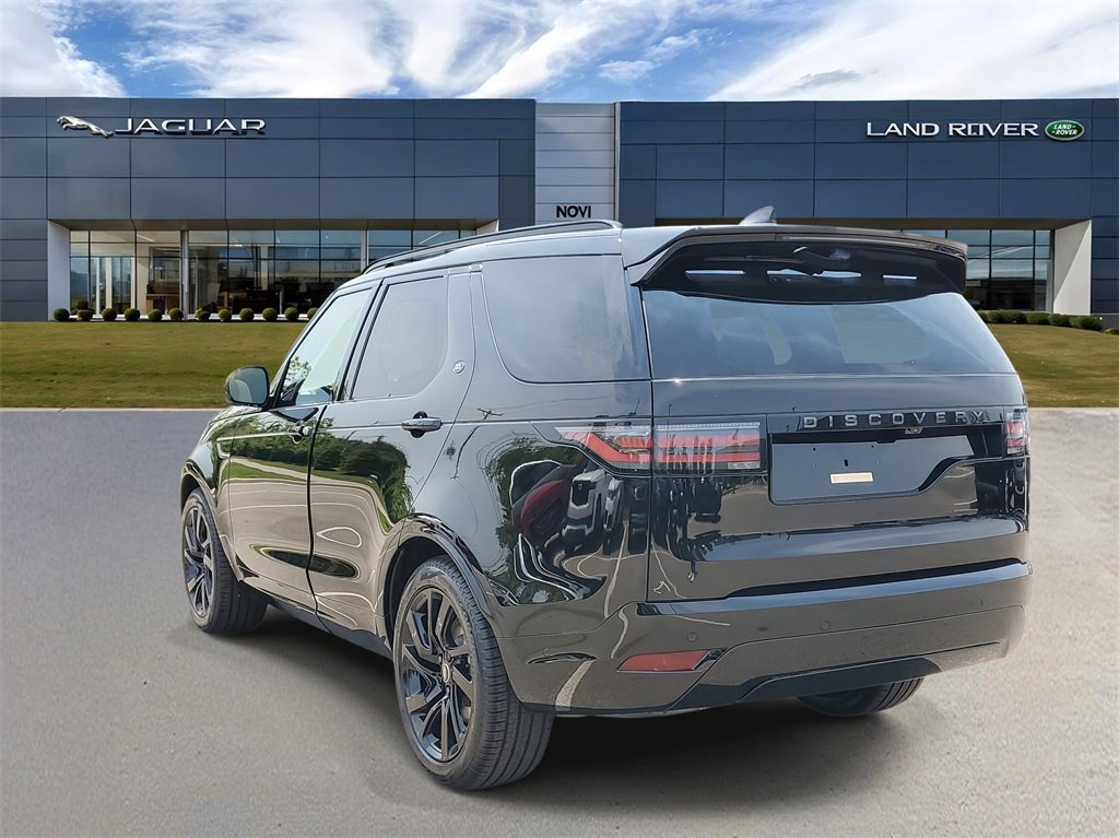 New 2025 Land Rover Discovery Dynamic SE image 4