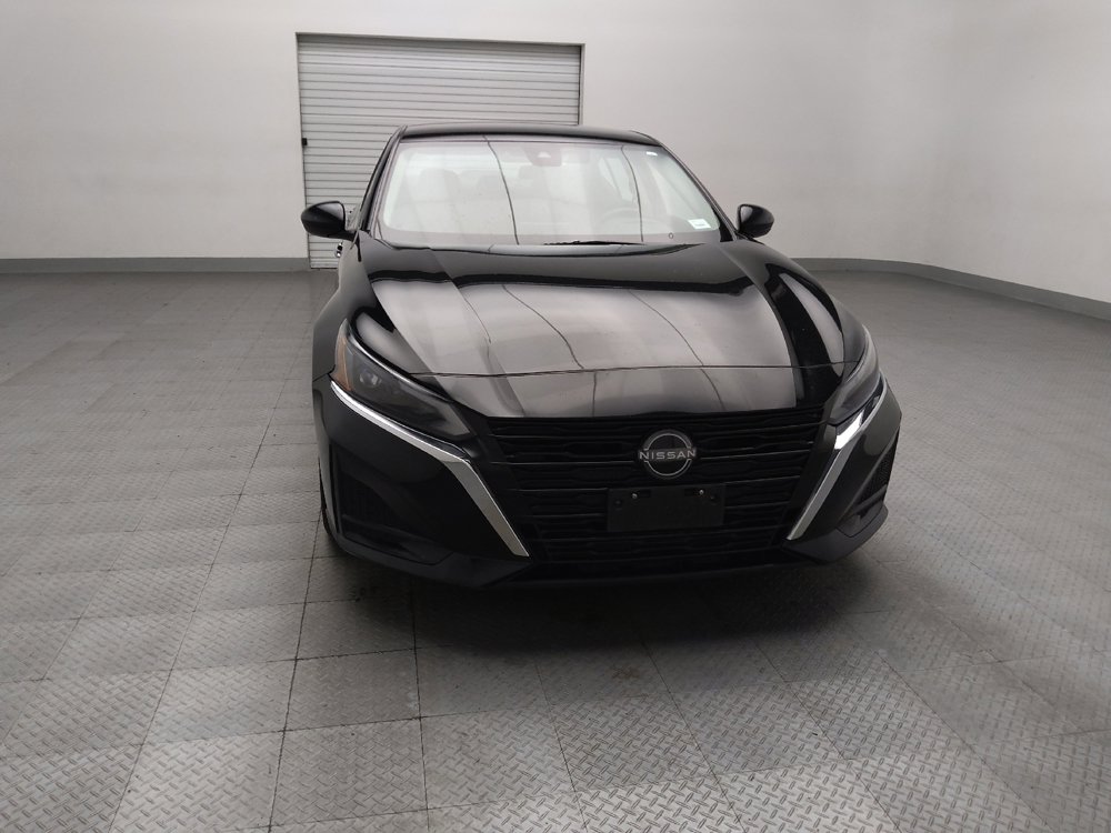 Used 2023 Nissan Altima 2.5 SV image 14