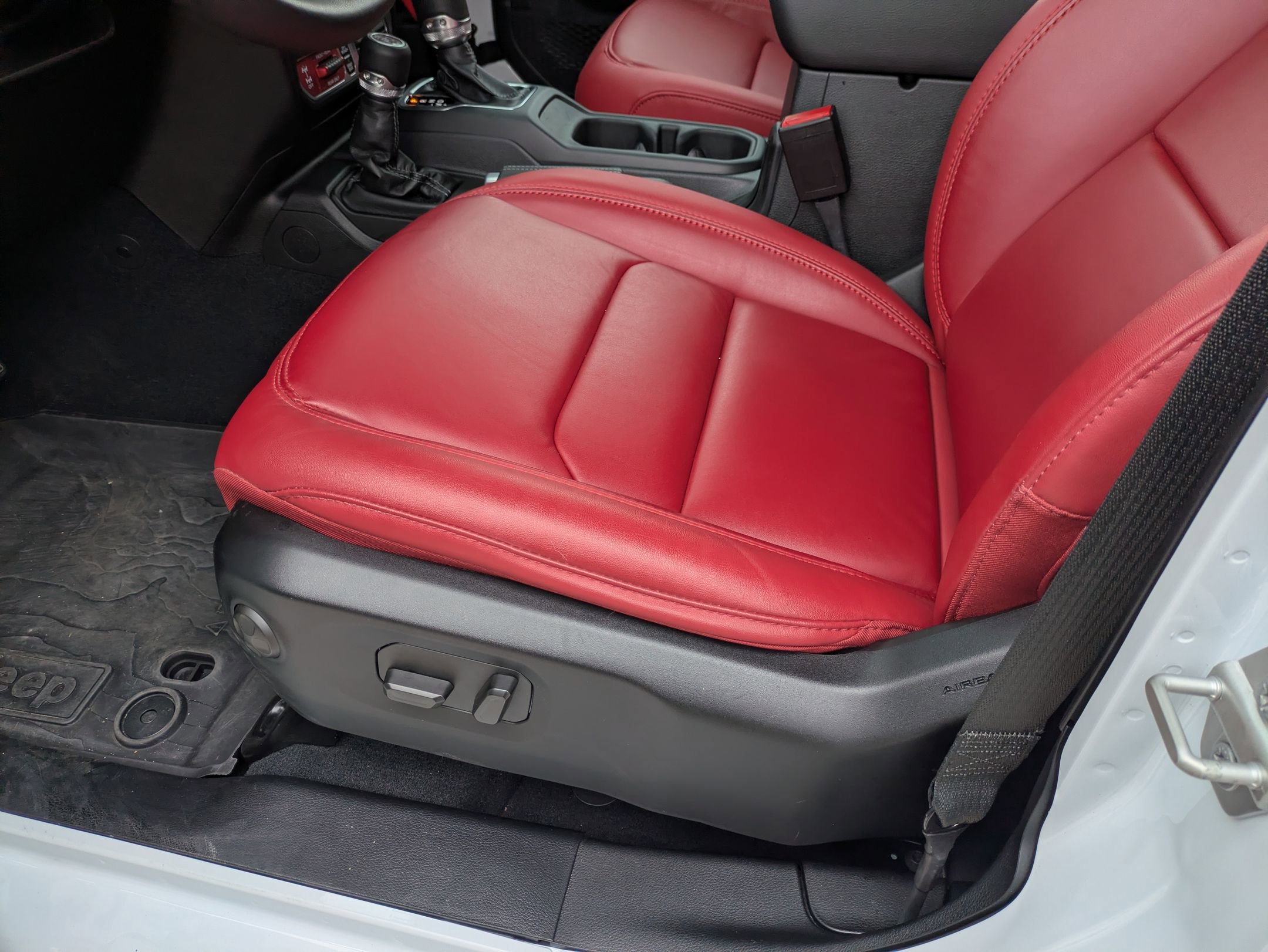 Used 2024 Jeep Wrangler Unlimited Rubicon 392 image 14