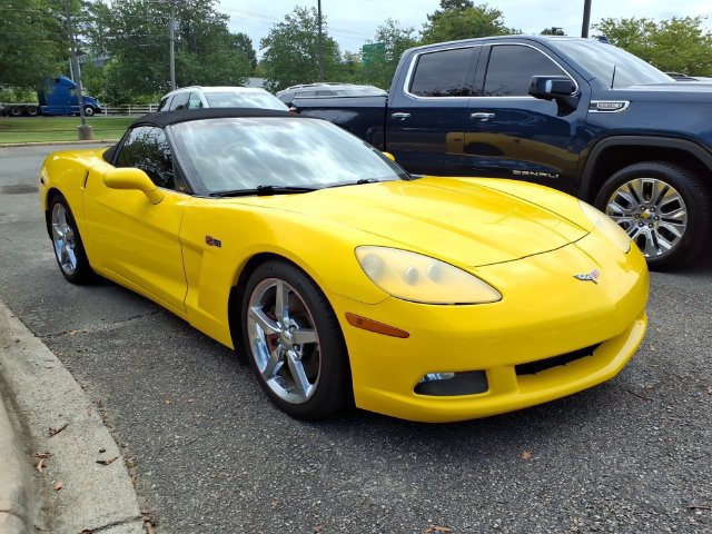 Used 2005 Chevrolet Corvette Convertible w/ Preferred Equipment Group RWD image 4