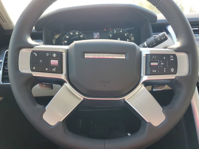 Certified 2025 Land Rover Discovery S AWD/4WD image 23