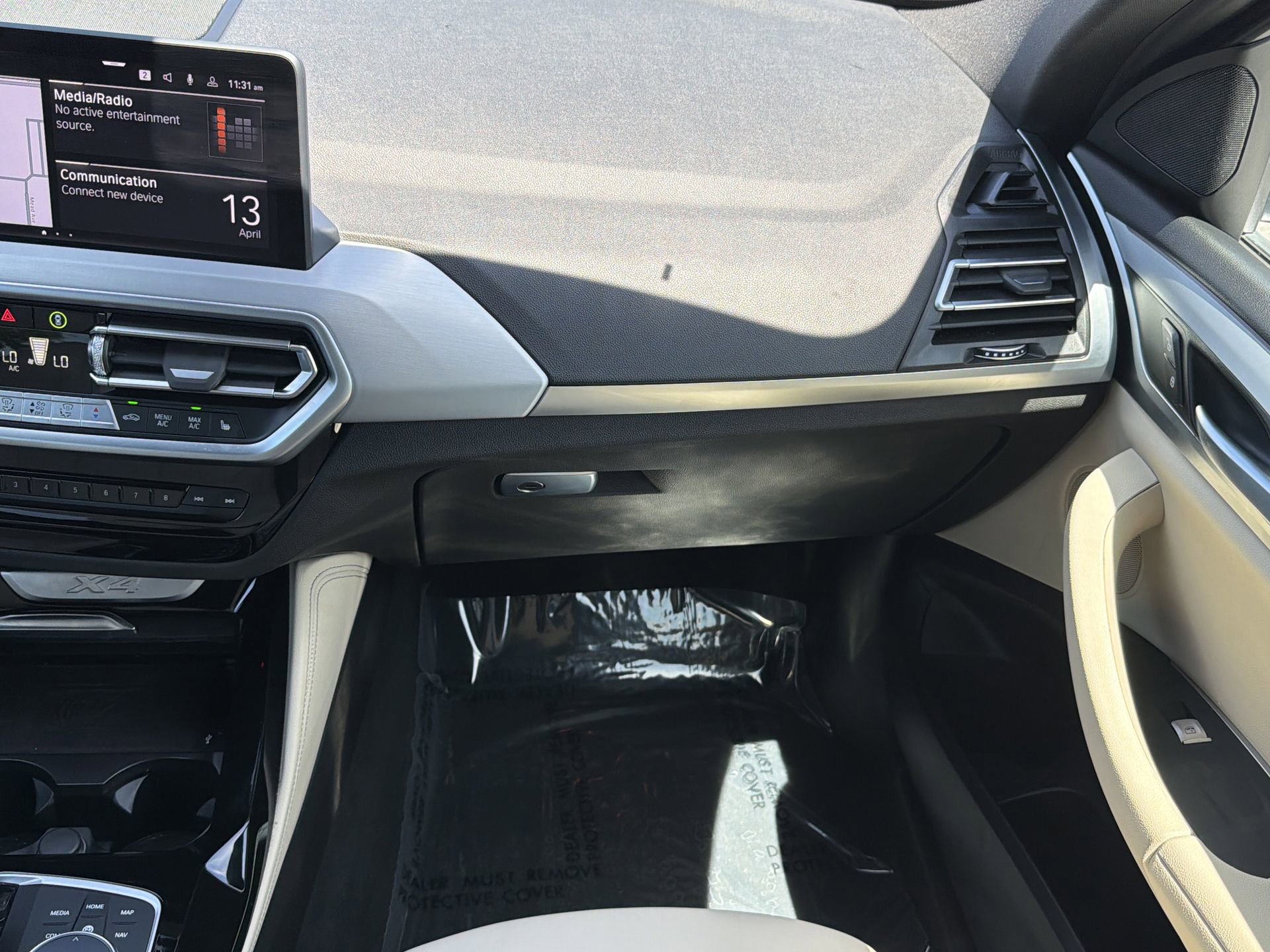 Certified 2025 BMW X4 xDrive30i w/ Premium Package image 16