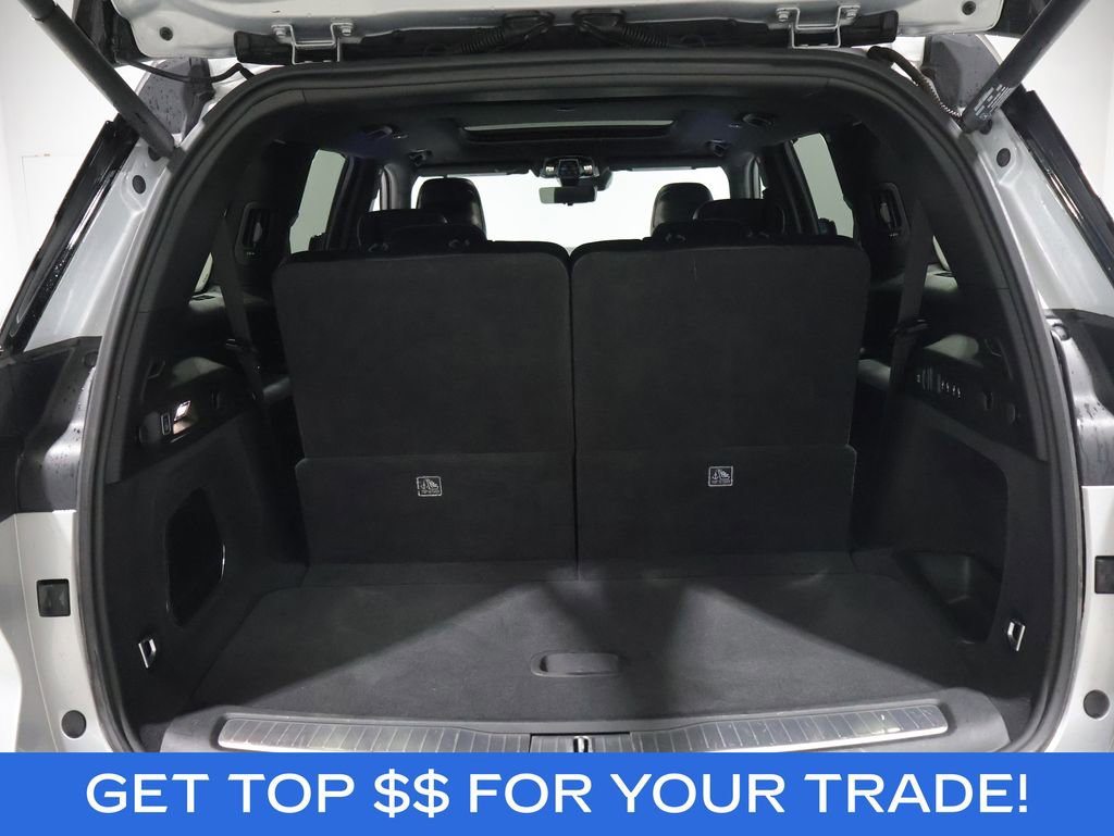 Used 2022 Jeep Grand Cherokee L Overland w/ Advanced Protech Group III AWD/4WD image 5