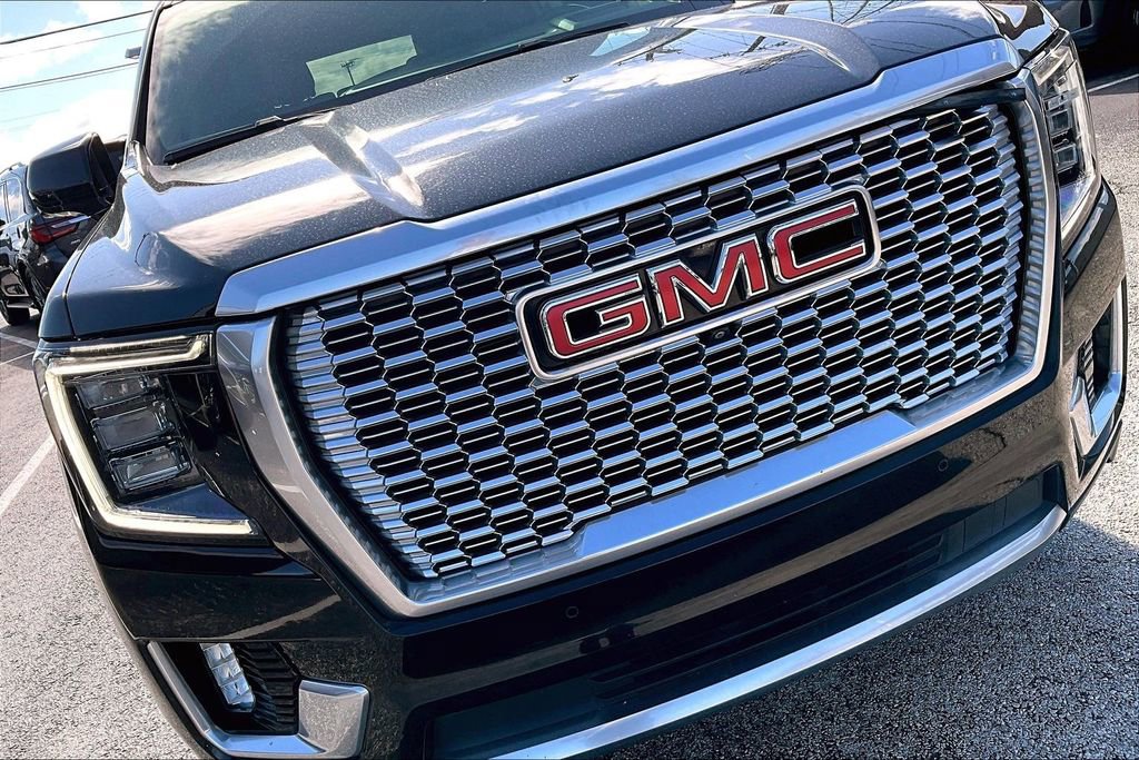 Used 2021 GMC Yukon XL Denali RWD image 40