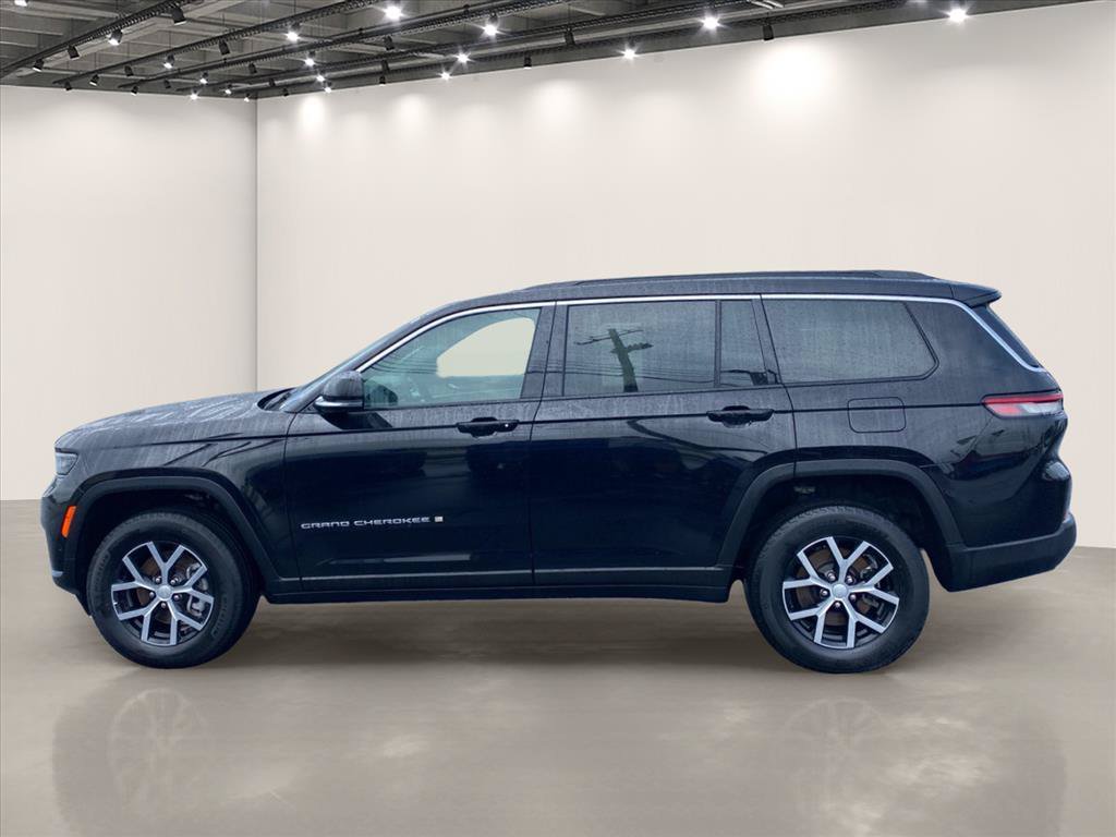 Used 2025 Jeep Grand Cherokee L Limited w/ Luxury Tech Group II AWD/4WD image 4