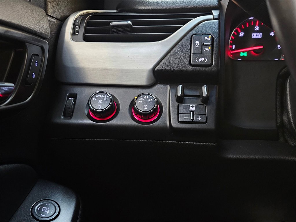 Used 2016 GMC Yukon XL SLT w/ Open Road Package image 33