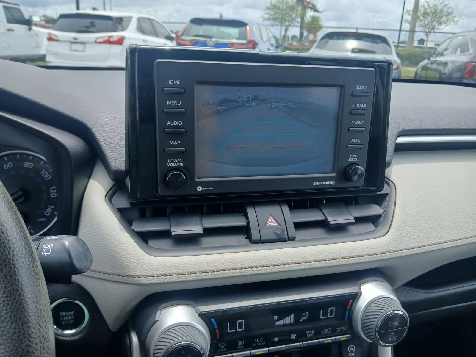Used 2020 Toyota RAV4 XLE w/ Convenience Package FWD image 34