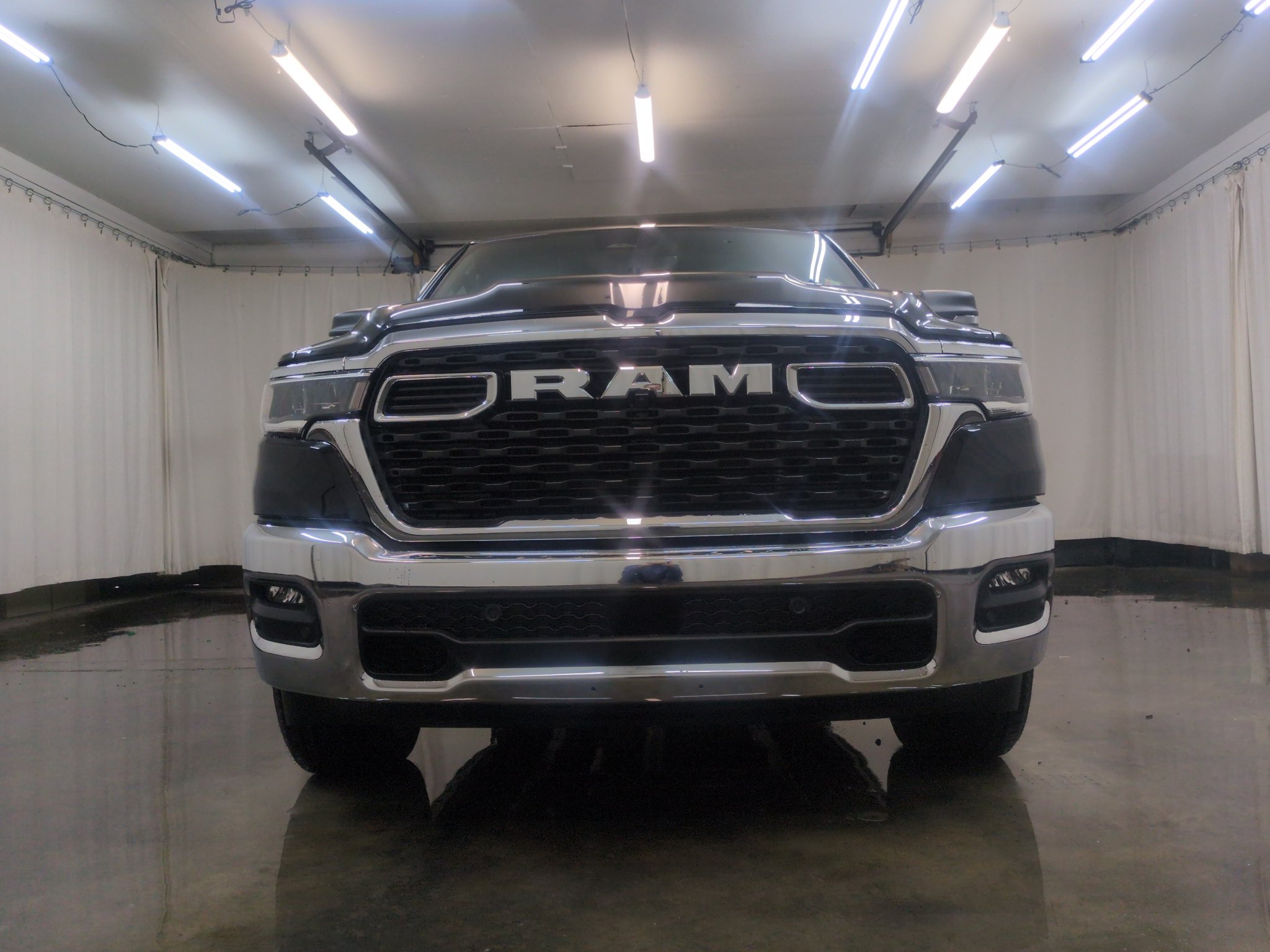 New 2027 RAM 1500 Big Horn AWD/4WD image 4