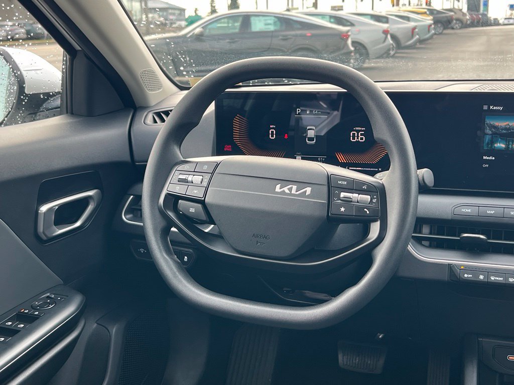 Certified 2025 Kia K4 FWD image 11