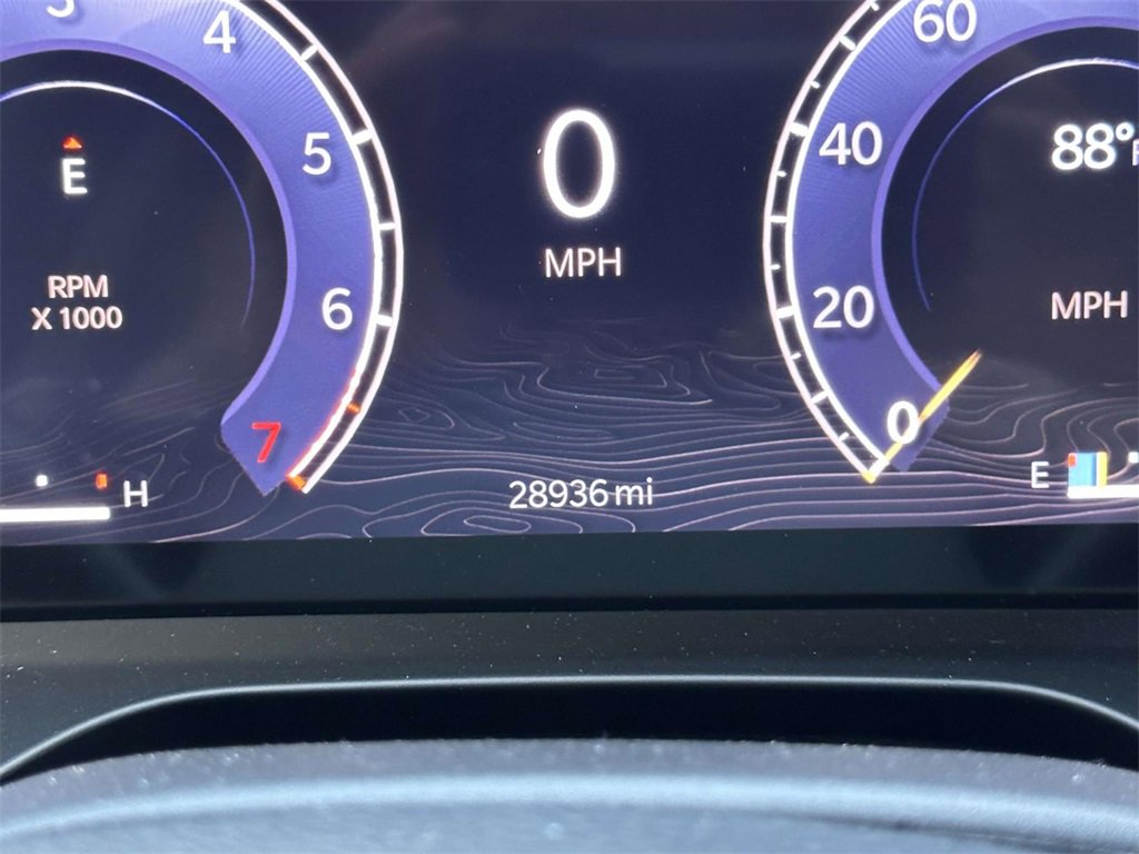 Used 2024 Jeep Grand Cherokee Limited image 20