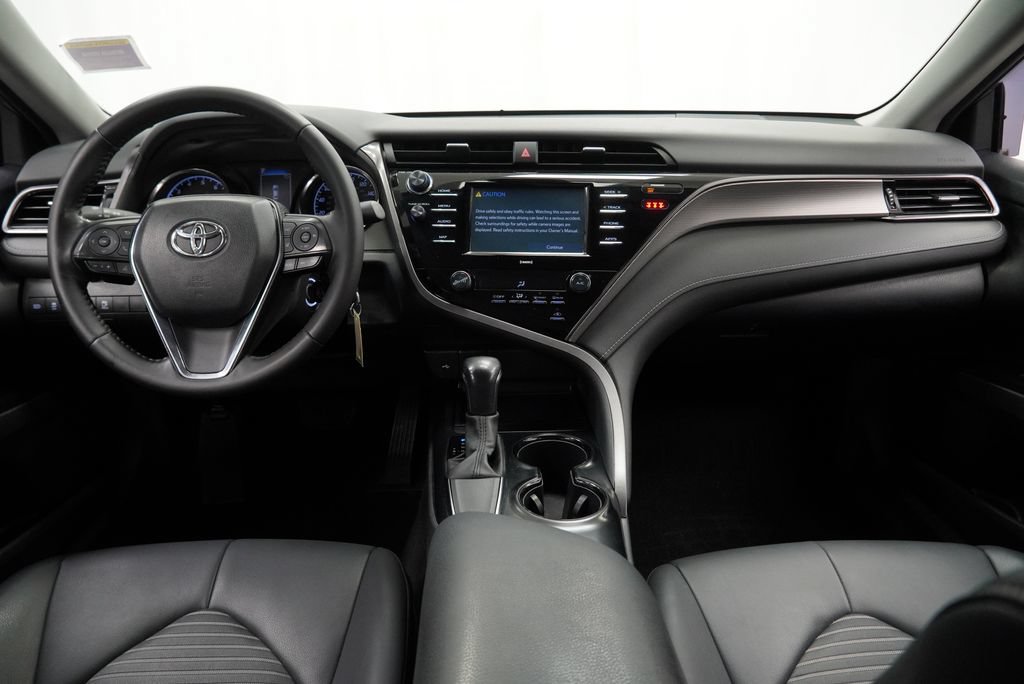 Used 2020 Toyota Camry SE FWD image 25