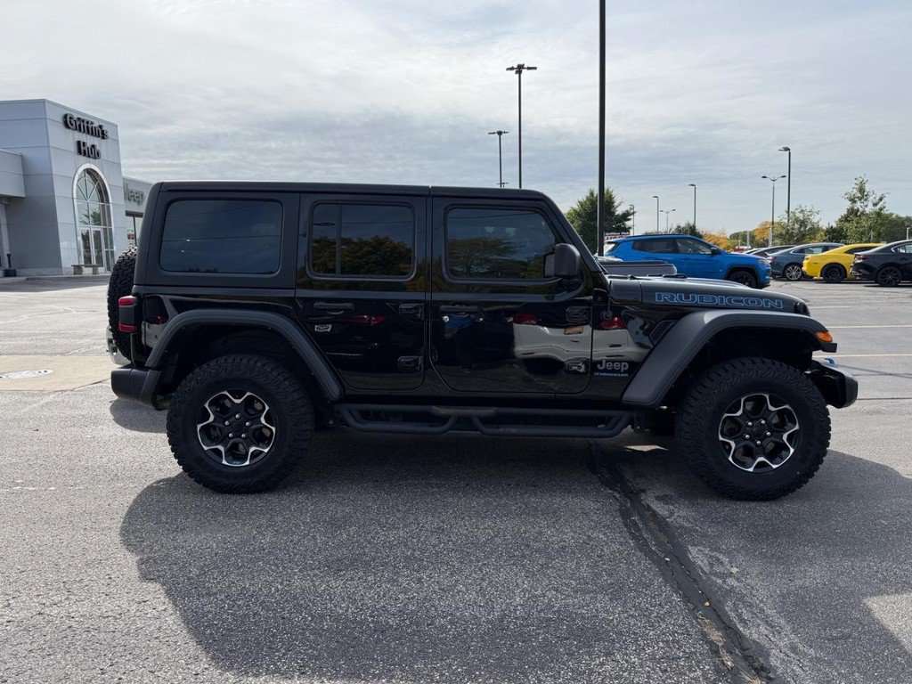 Used 2023 Jeep Wrangler Unlimited Rubicon 4xe w/ Cold Weather Group AWD/4WD image 2