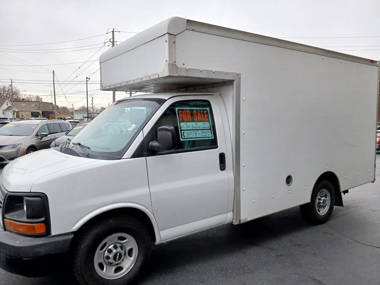 Used 2011 GMC Savana 3500 image 10