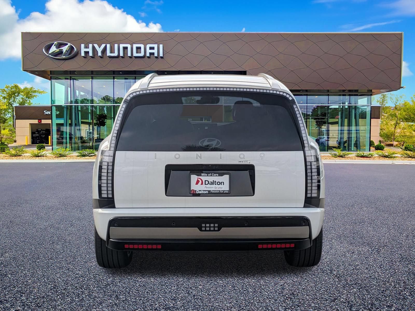 New 2026 Hyundai Ioniq 9 Calligraphy AWD/4WD image 3