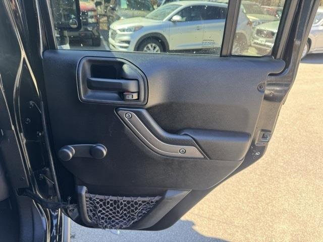 Used 2013 Jeep Wrangler Unlimited Sport image 21