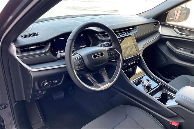 New 2026 Jeep Grand Cherokee Laredo image 6