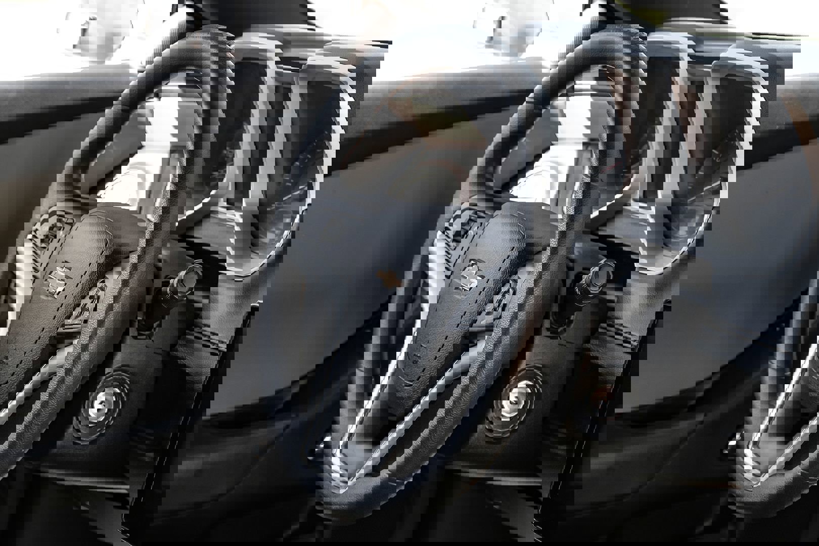 Used 2014 Chevrolet Camaro LS image 12