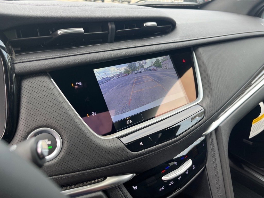 New 2025 Cadillac XT5 Sportv w/ LPO, Floor Liner Package image 14