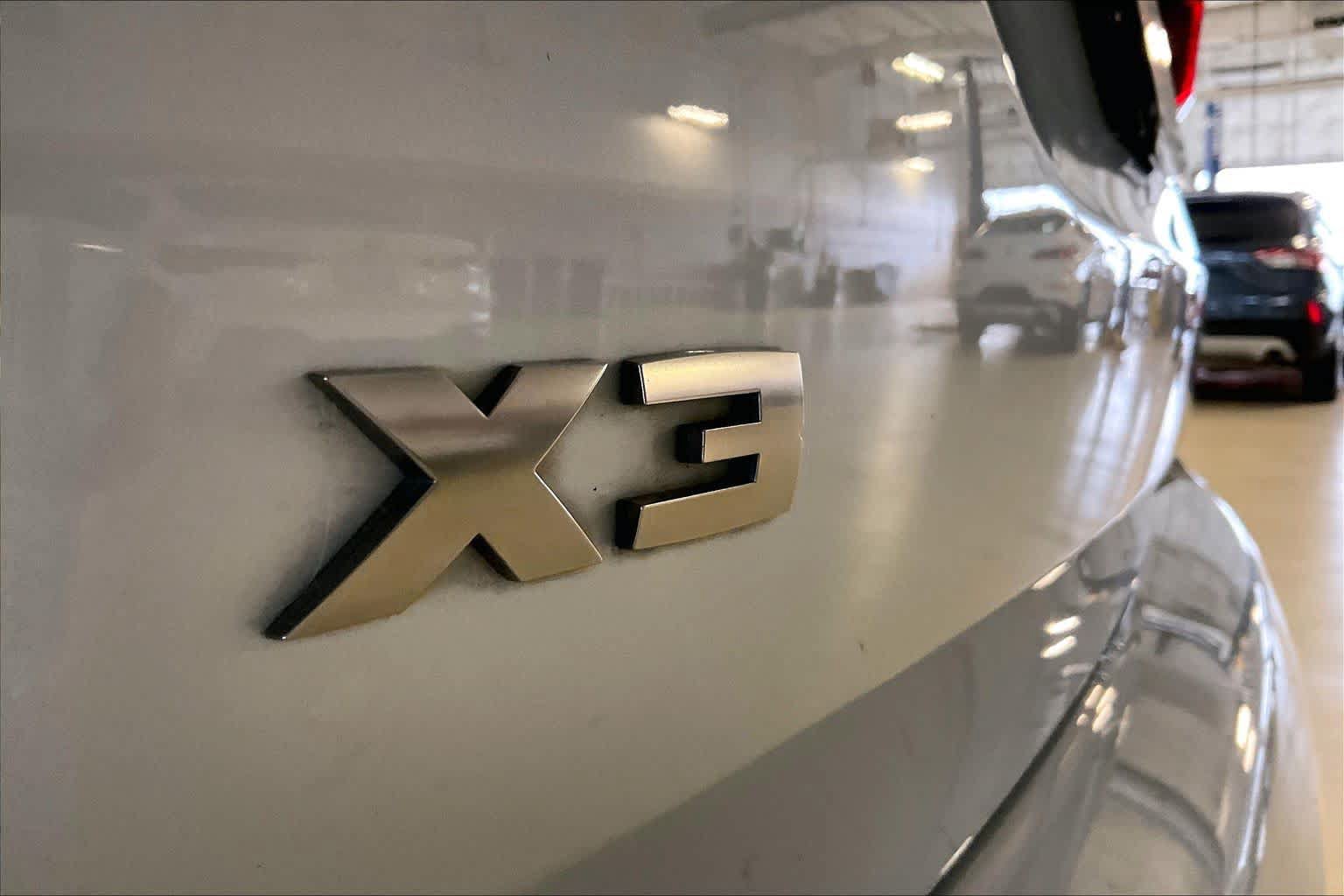 Used 2018 BMW X3 M40i w/ Premium Package AWD/4WD image 9