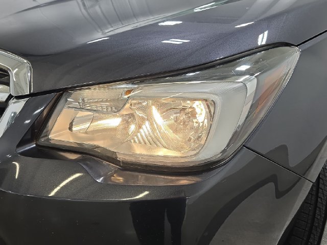 Used 2017 Subaru Forester 2.5i Premium w/ All-Weather Package AWD/4WD image 28