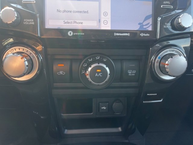 Used 2020 Toyota 4Runner TRD Off-Road Premium image 28